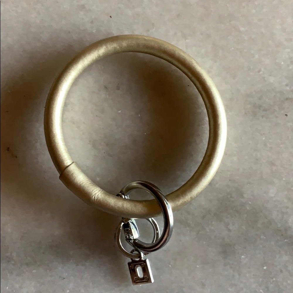 Gold o-ring key chain